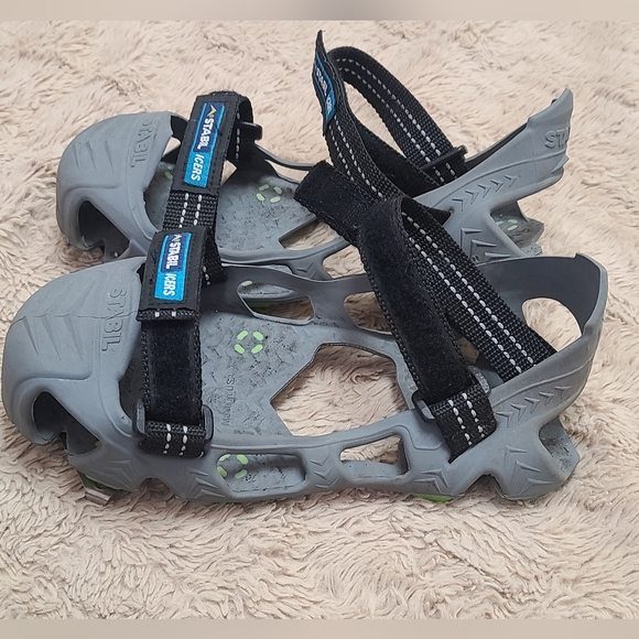 stabilicers Other - Stabil Icers Size Medium Adult Grey Outdoor Removable Snow And Ice Cleats